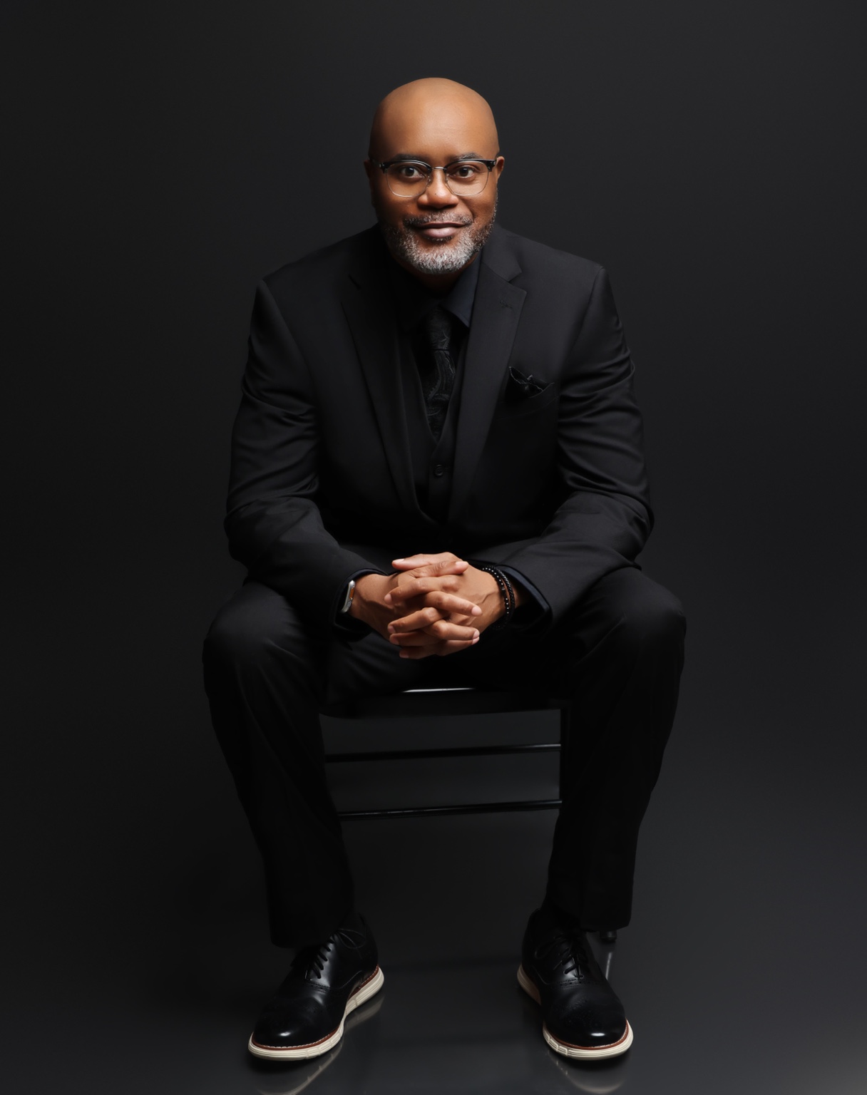 Studio portrait photographed by SoFreeDidIt